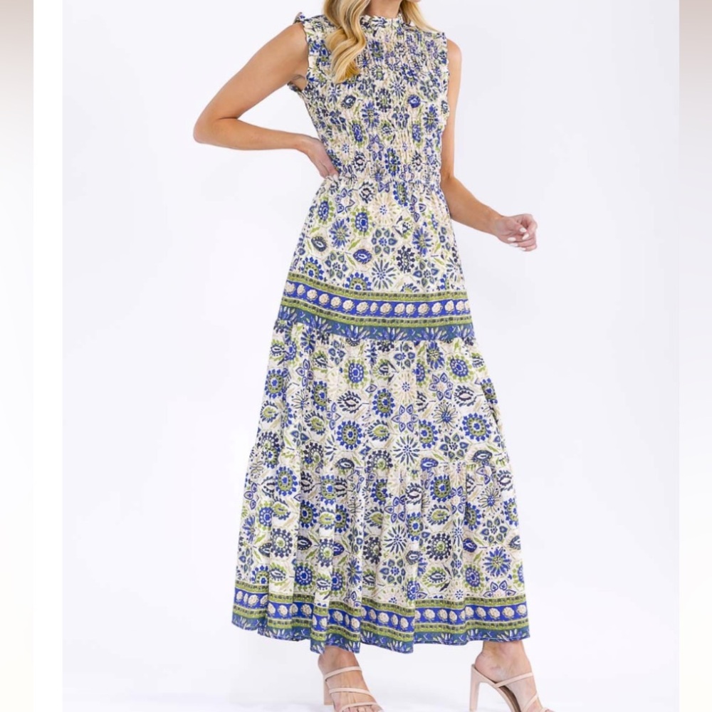 Floral Blue and Green Maxi dress - Picture 2 of 3